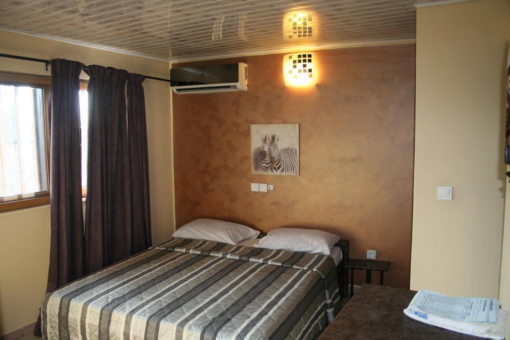 Hotel Napoleon Lagune Ломе Экстерьер фото